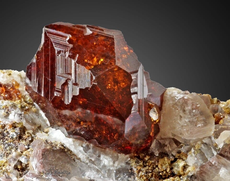 Garnet (Garnet)